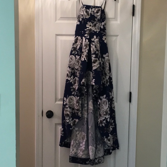 Blue Floral Formal Gown. Size 0. Used. Prom. Wedding. - Picture 6 of 7